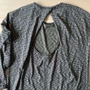 lululemon key hole back shirt